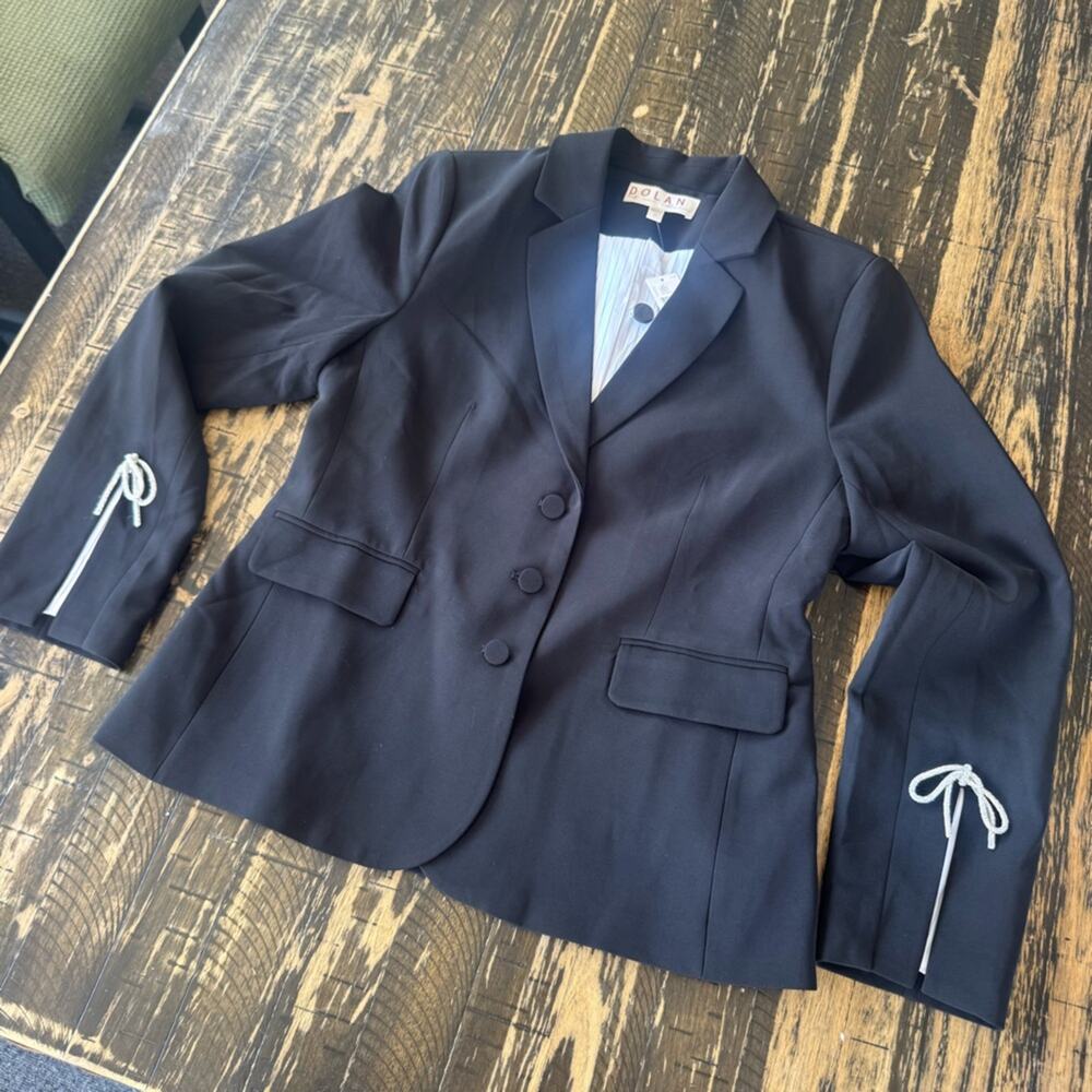 NWT - Dolan Anthropologie - Left Coast Bow Black Blazer – Size M (New w/ Tags)